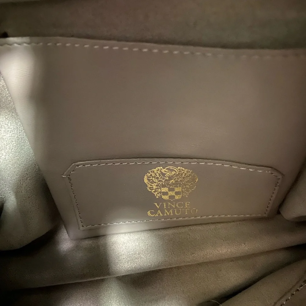 Vince Camuto, nice black leather tote bag - Picture 6 of 9